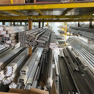 Aluminijasta ekstrudirana vrata in okenski profil