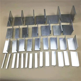 Aluminijast L kotnik
