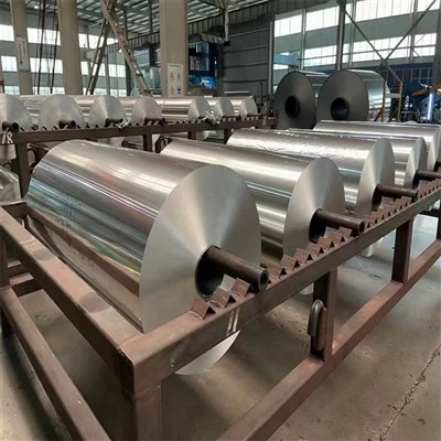 Aluminijasta folija za kampiranje